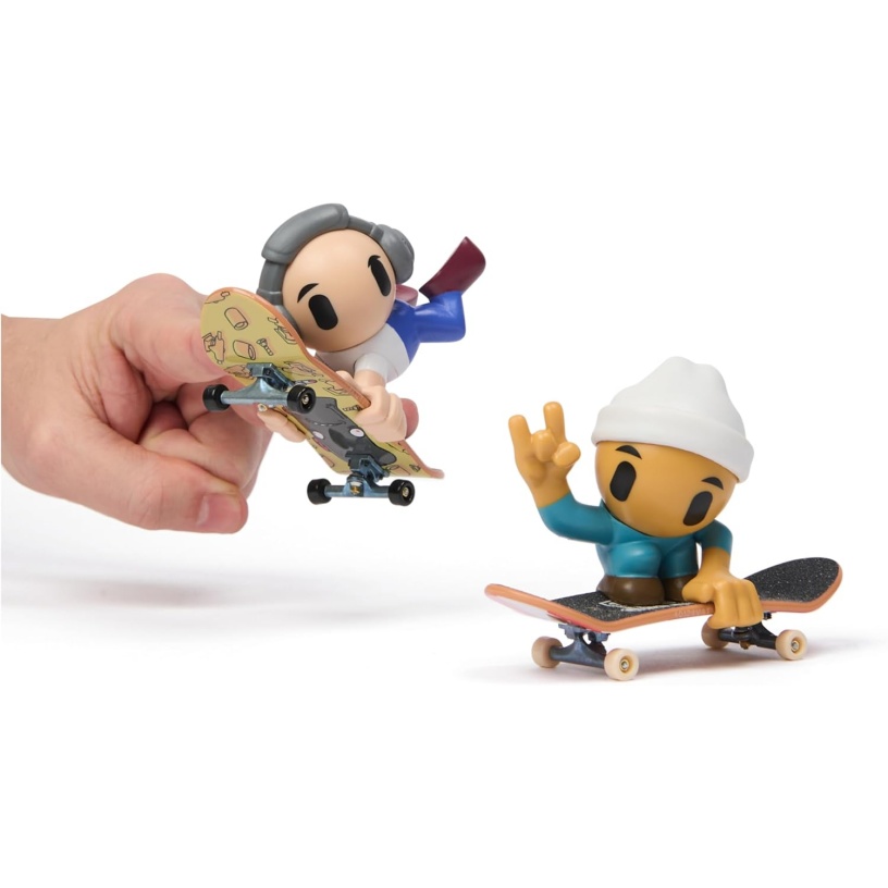 Tech Deck Sk8 Crew, 2-Pack Exclusive Fingerboards With Assistive Figures, Collectible And Customisable Mini Skateboards, Kids' Toys For Ages 5 And Up (Styles May Vary) - Image 3