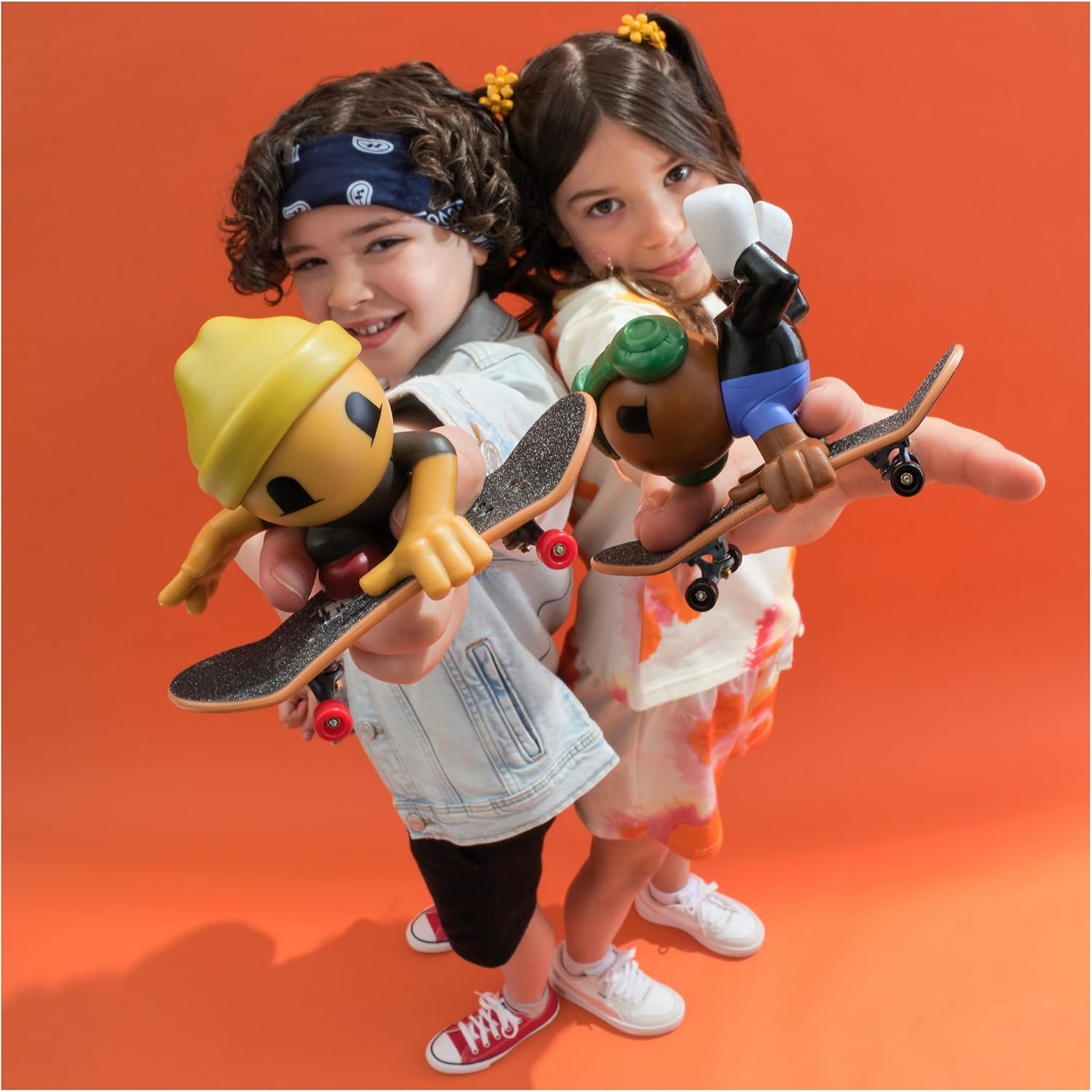 Tech Deck Sk8 Crew, 2 Exclusive Fingerboards With Assist Figures, Customizable Collectible Mini Skateboards, Toys For Kids Ages 5+ (Styles May Vary) - Image 3